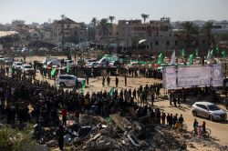 Le Hamas se dit prêt à libérer tous les otages restant à Gaza en une fois lors de la deuxième phase de la trêve