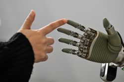 Des centres de données dans l’espace, le nouveau pari de la tech