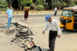 Séisme: au moins 144 morts en Birmanie, Bangkok en état d'urgence