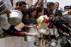 Gaza: Le Programme alimentaire mondial à court de stocks