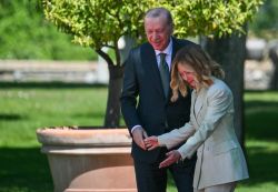 Réunion entre Meloni et Erdogan à Rome pour renforcer les liens