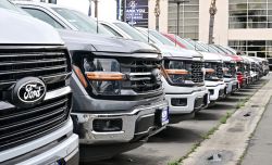 Ford estime l'impact des droits de douane à 1,5 milliard de dollars en 2025