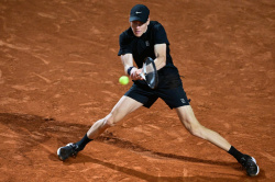 Tennis: premier test réussi pour Sinner, l'Italie au zénith malgré la pluie