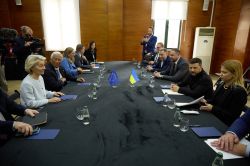 Ukraine: les dirigeants européens avec Zelensky lundi à Washington