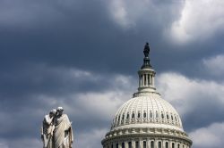 Le Sénat américain sous pression avant de voter la loi budgétaire de Trump
