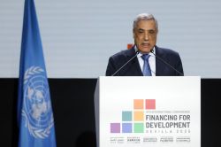 Algérie: limogeage du Premier ministre Nadir Larbaoui