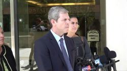 Un haut responsable du gouvernement Trump achève un second jour d'interrogatoire de la complice d'Epstein