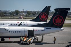 Les avions d'Air Canada cloués au sol par une grève des hôtesses et stewards
