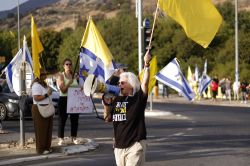 Immense manifestation à Tel-Aviv en soutien aux otages israéliens à Gaza