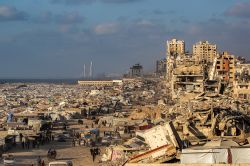 L'armée israélienne détruit une nouvelle tour à Gaza-ville, qu'elle appelle à évacuer