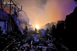 Excédés par Poutine, les Etats-Unis et l'UE sanctionnent le pétrole russe