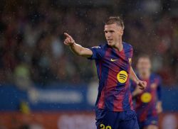 FC Barcelone: Dani Olmo, touché au mollet en sélection, incertain pour le clasico