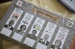 Ouattara favori d’une présidentielle sous tension en Côte d’Ivoire