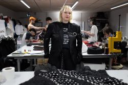 Fashion Week Homme à Paris: Jeanne Friot ouvre le bal aux côtés de Louis Vuitton