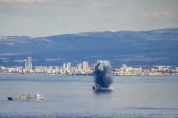 Frappes israélo-américaines contre l'Iran, qui riposte par des salves de missiles dans la région