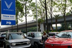  Au Vietnam, la flambée des carburants dope l'électrique