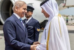 Guerre au Moyen-Orient: le Premier ministre pakistanais rencontre l’émir du Qatar