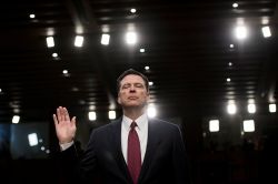 L'ex-directeur du FBI Comey accusé d'avoir menacé la vie de Trump