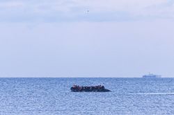 Manche: deux jeunes femmes retrouvées mortes dans une embarcation de migrants