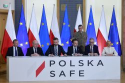 La Pologne signe un accord de prêt de 44 milliards d’euros avec l’UE pour moderniser son armée