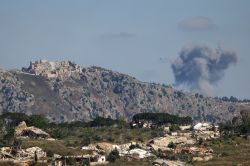 Raids et bombardements meurtriers au Liban, Israël dit viser des cibles du Hezbollah