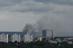 Russie: huit morts dans une attaque ukrainienne contre deux centres logistiques