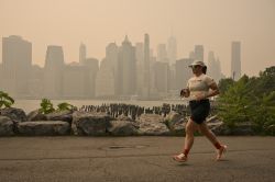 Les incendies au Canada enfument l'est des États-Unis avant la finale du Mondial