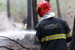 Incendie en France: des pompiers ukrainiens interviennent, une première