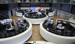 Le dollar baisse après des chiffres décevants sur l'emploi américain