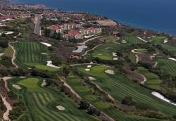 Un homme armé arrêté dimanche sur un golf de Trump en Californie, avant la visite du président