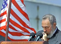 Cuba célèbre le centenaire de Fidel sur fond de révolution sous pression