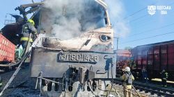 Ukraine: deux cheminots tués dans une frappe russe contre un train de passagers