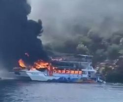 Turquie: plus de 100 passagers évacués d'un bateau pour enfants en flammes