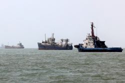 Washington dément qu'un pétrolier a heurté des mines en tentant de franchir le détroit d'Ormuz