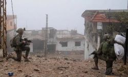 Israël cible des dépôts d’armes du Hezbollah au Liban-Sud, un blessé