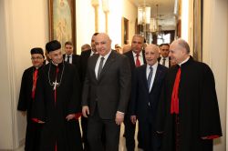 Pâques à Bkerké: Aoun et Raï réaffirment leur engagement pour le Liban