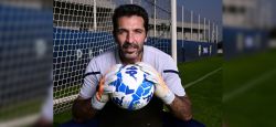 Foot: à 45 ans, Buffon raccroche définitivement ses gants