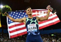 Devon Allen réussit le 3e chrono de l'histoire sur 110 m haies à New York