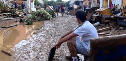 Espagne: Le pape exprime sa solidarité avec les victimes des inondations