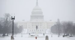 États-Unis: la tempête hivernale qui fige le pays