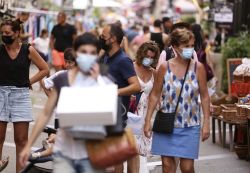 France-Covid-19 : Nouveau record avec plus de 200000 contaminations supplémentaires mercredi