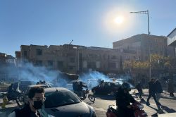 Manifestations en Iran : deux civils et un policier tués lors de heurts