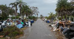 La Floride sur le qui-vive avant l'arrivée de l'ouragan Milton repassé en catégorie maximale