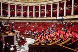 France: les députés votent l’interdiction des réseaux sociaux aux moins de 15 ans