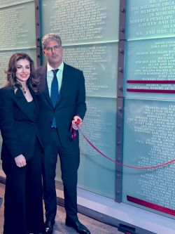 Antoun Sehnaoui et Morgan Ortagus commémorent les « Jours du souvenir » au Musée américain de l’Holocauste