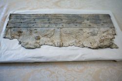 Les États-Unis restituent au Liban des fragments de sarcophages antiques de Tyr