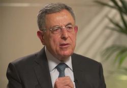 Politique - Siniora appelle au rétablissement des « 4 piliers du système libanais »