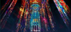 «Luminiscence» illumine l’église de Saint-Eustache à Paris