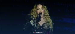 Madonna embrase Rio lors d'un concert de légende