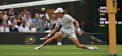 Wimbledon: Arthur Fils, dernier Français en lice, battu en 8e de finale par De Minaur